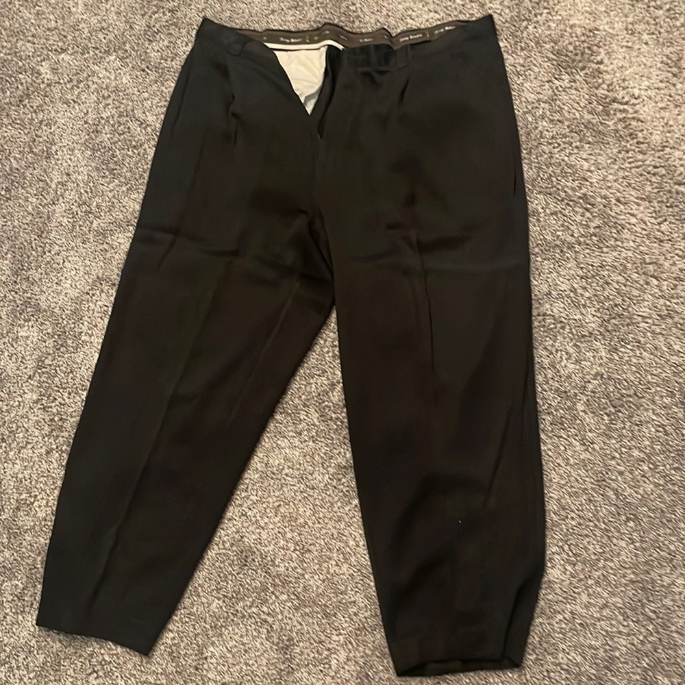 Tommy Bahama 100% Silk pants. Size 42/30. Black
